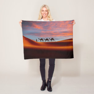Deserts Man & Camels in the Sand Dunes Fleece Deken