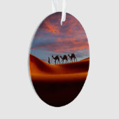 Deserts Man & Camels in the Sand Dunes Ornament (voorkant)