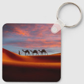 Deserts Man & Camels in the Sand Dunes Sleutelhanger (Achterkant)