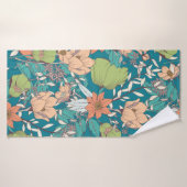 Design motif sans couture avec fleurs dessinées à (Serviette de bain)