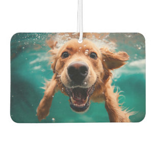 Désodorisant Pour Voiture Golden Retriever heureux nageant sous l'eau