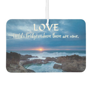 Désodorisant Pour Voiture Love Builds Bridges air fraicheur