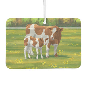 Désodorisant Pour Voiture Vache de Guernesey et veau mignon dans les pâturag