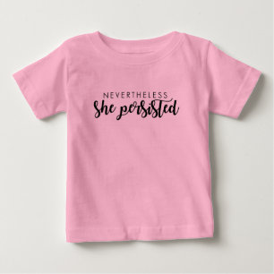 Desondanks hield ze het Shirt van Toddler vol