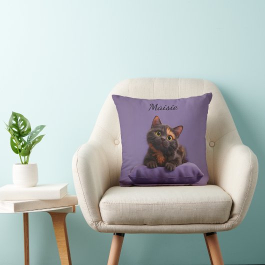 Dessin Tortoiseshell Kitten sur coussin pourpre (Chaise)