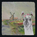 Dessous-de-plat Monet Champ Tulipes et Fancy Llama<br><div class="desc">Une belle compilation artistique présente Claude Monet CHAMP TULIPES EN HOLLANDE comme arrière - plan avec portrait d'adorable lama à l'aquarelle de couronne fleurie.</div>