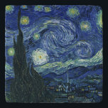 Dessous-de-plat Starry Night Vincent van Gogh Art Peinture<br><div class="desc">Vincent van Gogh (Néerlandais, 1853 - 1890) Starry Night, 1889, Huile sur toile Non encadré : 73 × 92 cm (28, 7 × 36, 2 po) Ce tableau représente la vue depuis la fenêtre est de la chambre d'asile de Van Gogh à Saint-Rémy-de-Provence, il ajoute un village aménagé. Il est...</div>