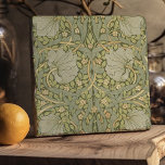 Dessous-de-plat William Morris<br><div class="desc">William Morris Pimpernel Floral Vintage Art Wallpaper Design William Morris quoi que ce soit sur English textile designer, artist, writer, and socialist associated with the Pre-Raphaelite Brotherhood and British Arts and Crafts Movement. He founded a design firm in partnership with the artist Edward Burne-Jones, and the poet and artist Dante...</div>