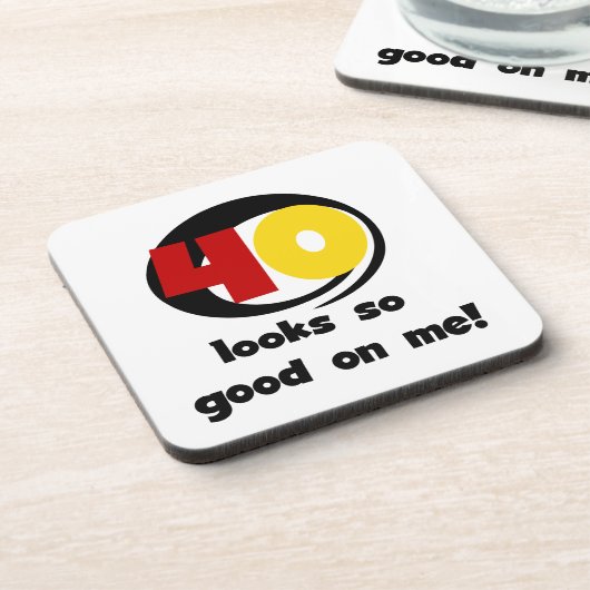 Dessous-de-verre 40 Semblables T-shirts et cadeaux sur moi (Côté gauche)