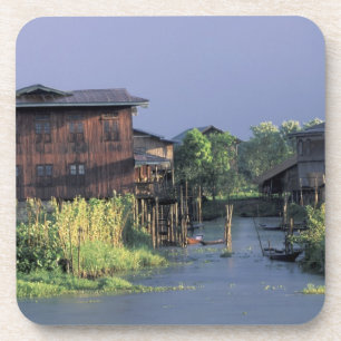 Dessous-de-verre Asie, Myanmar, lac Inle. Un village flottant sur