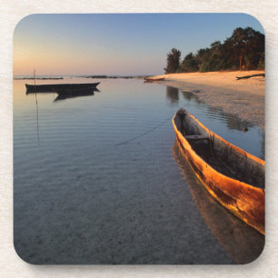 Dessous-de-verre Bateaux en bois sur la plage de Tondooni
