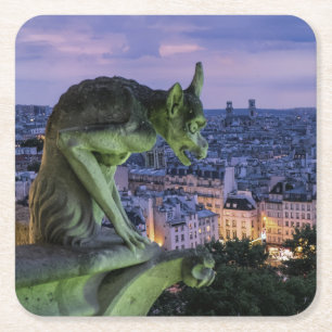 Dessous-de-verre Carré En Papier Belle Gargoyle surplombant Paris France