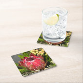Dessous-de-verre Carré En Papier Bouquet de Protea (En situation)