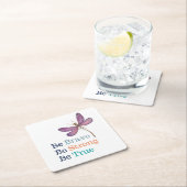 Dessous-de-verre Carré En Papier Brave forte vraie libellule (En situation)