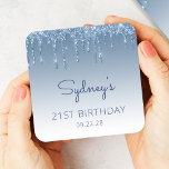 Dessous-de-verre Carré En Papier Chic Blue Parties scintillant Drip 21e fête d'anni<br><div class="desc">Ces dessous de verre en papier de fête chic de 21e anniversaire présentent une bordure brillante bleue faux parties scintillant et un arrière - plan bleu sombre. Personnalisez-les avec le nom de l'invitée d'honneur en écriture manuscrite bleue,  avec son anniversaire et la date ci-dessous en police sans serif.</div>