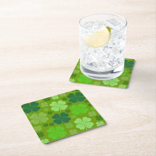 Dessous-de-verre Carré En Papier Clovers verts, Lucky Clovers, Saint Patrick's Day (En situation)