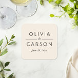 Dessous-de-verre Carré En Papier Crème moderne et Monogramme Mariage noir<br><div class="desc">Les serviettes modernes et chic neutres chaudes blanches et noires en mariage présentent un design élégant et minimaliste en monogramme typographique noir qui peut être personnalisé avec les noms des mariés et des mariés et la date du mariage.</div>
