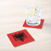 Dessous-de-verre Carré En Papier Drapeau albanais (En situation)