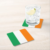 Dessous-de-verre Carré En Papier Drapeau de l'Irlande (En situation)