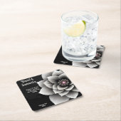 Dessous-de-verre Carré En Papier Élégance intemporelle : Mariage en fleurs noir et (En situation)