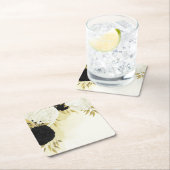 Dessous-de-verre Carré En Papier fleurs blanches noires or feuille mariage (En situation)