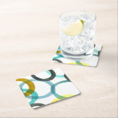 Dessous-de-verre Carré En Papier Interverrouillage des cercles jaunes et bleus (En situation)