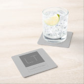 Dessous-de-verre Carré En Papier Joli Monogramme Gris Plaine (En situation)