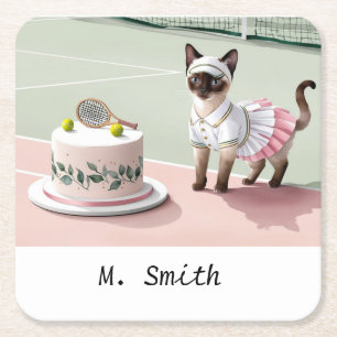 Dessous-de-verre Carré En Papier Joueur de tennis de chat au court avec gâteau d'an