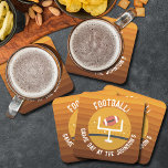 Dessous-de-verre Carré En Papier Jour du match droit de football<br><div class="desc">Les dessous de verre américains de football de jour disposent d'un football à travers les droits sur des rayures brune à or et votre personnalisation. CORRESPONDANCE d'objets dans notre collection.</div>