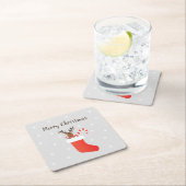 Dessous-de-verre Carré En Papier Joyeux Rinder De Noël Dans Un Rouge Accroché (En situation)