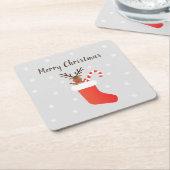 Dessous-de-verre Carré En Papier Joyeux Rinder De Noël Dans Un Rouge Accroché (Incliné)