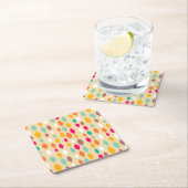 Dessous-de-verre Carré En Papier motif abstrait de style rétro (En situation)