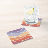 Dessous-de-verre Carré En Papier Ondes de style rétro violet et orange (En situation)