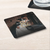 Dessous-de-verre Carré En Papier Photo de fond foncé & Monogramme Élégant Mariage n (Incliné)