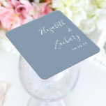 Dessous-de-verre Carré En Papier Script moderne Dusty Mariage bleu<br><div class="desc">Ces dessous de verre mariages simples et modernes privilégient le texte blanc aligné à la marge droite sur un arrière - plan bleu poussiéreux. Ajoutez les noms de la mariée et du marié dans la calligraphie élégante de l'écriture manuscrite.</div>