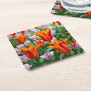Dessous-de-verre Carré En Papier Tulipes orange vif dans le parc