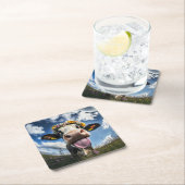 Dessous-de-verre Carré En Papier Vache joyeuse en fleur (En situation)