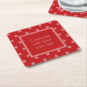 Dessous-de-verre Carré En Papier White Stars Pattern on Bright Red Custom Text (Incliné)