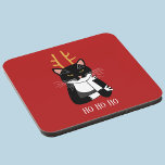 Dessous-de-verre Chat de Noël Sarcastique<br><div class="desc">Un drôle de chat tuxedo noir et blanc,  sarcastique,  agacé et peu enthousiaste avec des bois de Noël. Ho ho,  et tout ça. Modifiez le texte ou supprimez-le pour personnaliser davantage.</div>