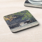 Dessous-de-verre Cheval Brown à pied à travers la clôture (Côté gauche)