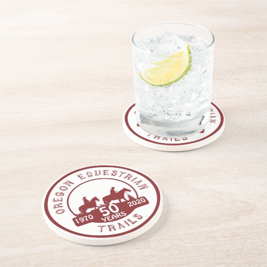 Dessous de verre de grès avec le logo (Côté)