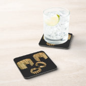 Dessous-de-verre Deux bracelets facettés ouverts et une paire de (Côté Droit)