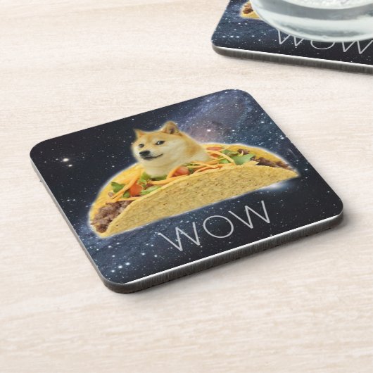 Dessous-de-verre Doge de taco dans l'espace. Wouah (Côté gauche)