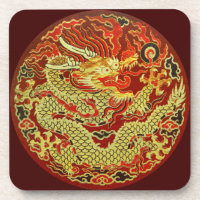 Dragon asiatique doré brodé sur rouge foncé
