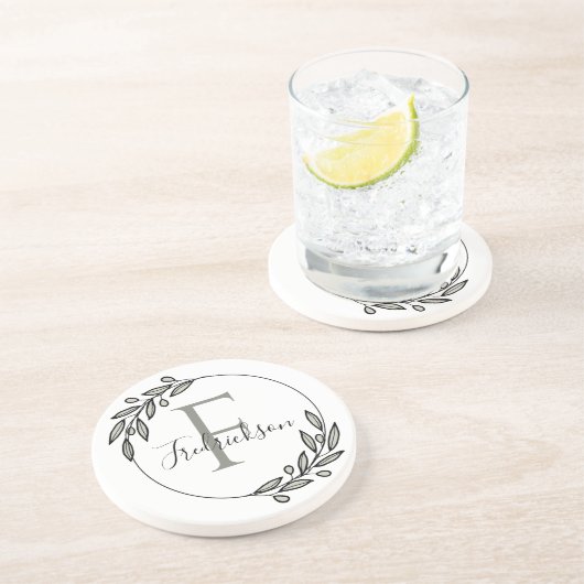 Dessous De Verre En Grès Elegant Monogrammed Initial Wreath Table Protectio (Côté)