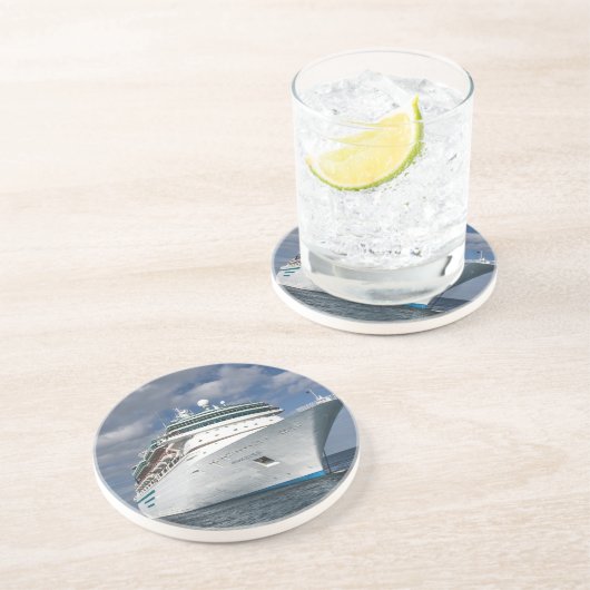 Dessous De Verre En Grès Gros bateau de croisière blanc (Côté)
