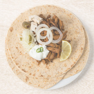 Dessous De Verre En Grès Gyros pita with tzatziki coleslaw olives and feta