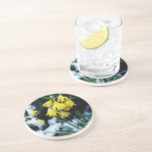 Dessous De Verre En Grès Jaune Daffodils fleurs dans la neige (Côté)