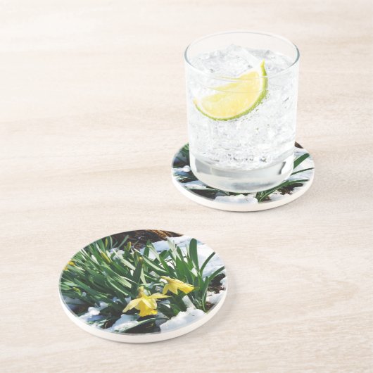 Dessous De Verre En Grès Jaune Daffodils fleurs dans la neige (Côté)