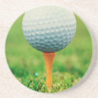 Dessous De Verre En Grès Jouer au golf - boule de golf sur la pièce en t